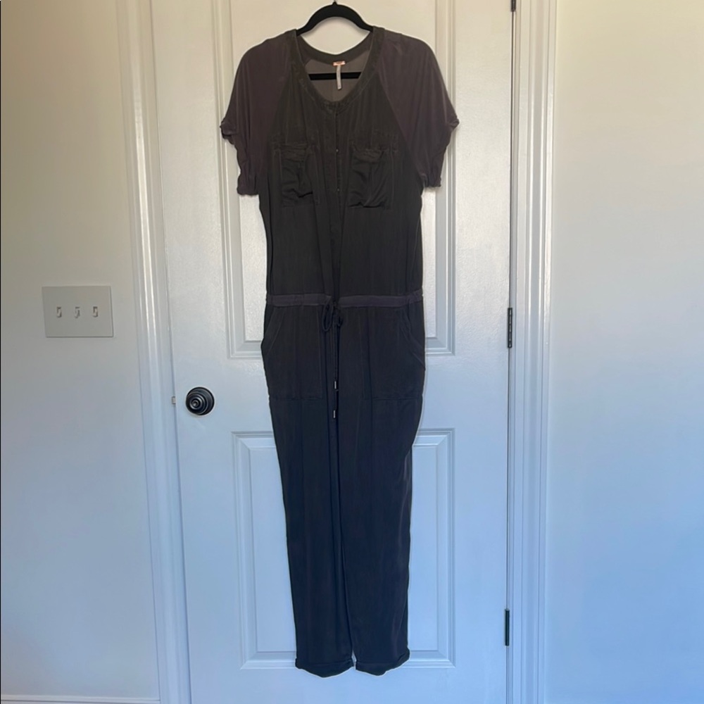 Free People Gray Jumpsuit with Short Sleeves and Relaxed Fit